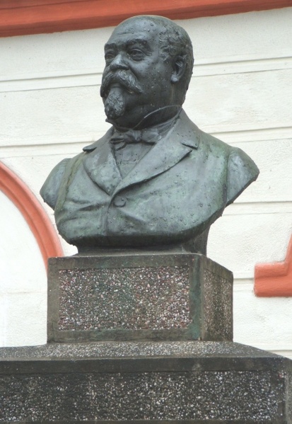 File:Mihail Kogalniceanu.jpg