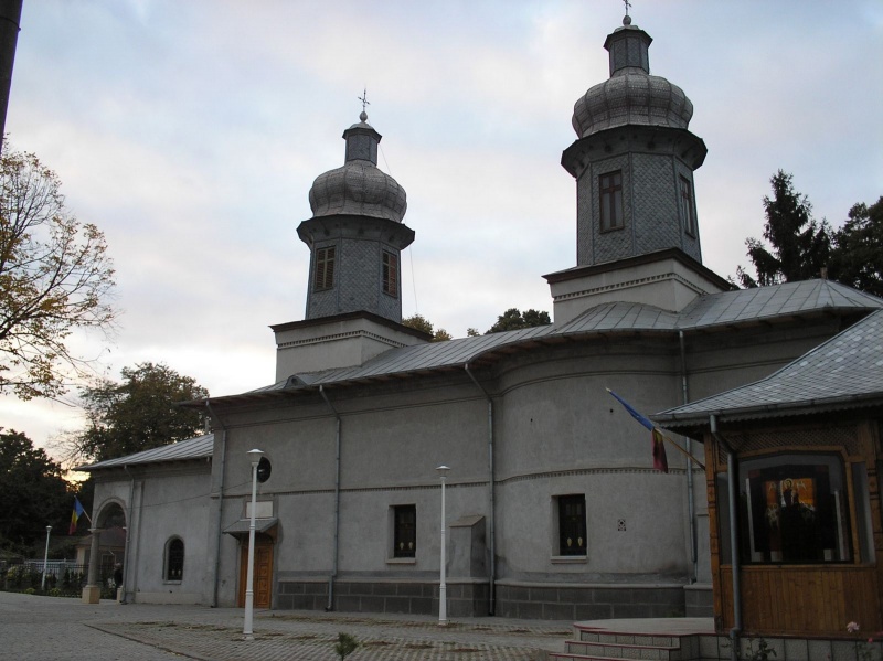 File:Biserica Sf. Spiridon1.jpg