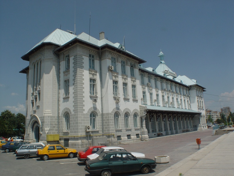 File:Palatul Navigatiei 1.jpg