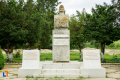 Monumentul-generalului-eremia-grigorescu-din-targu-bujor-judetul-galati.jpg